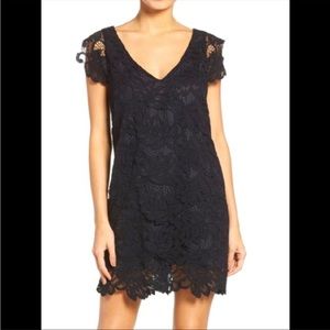 BB Dakota Black Lace Mini Dress Cap Sleeves Fully Lined